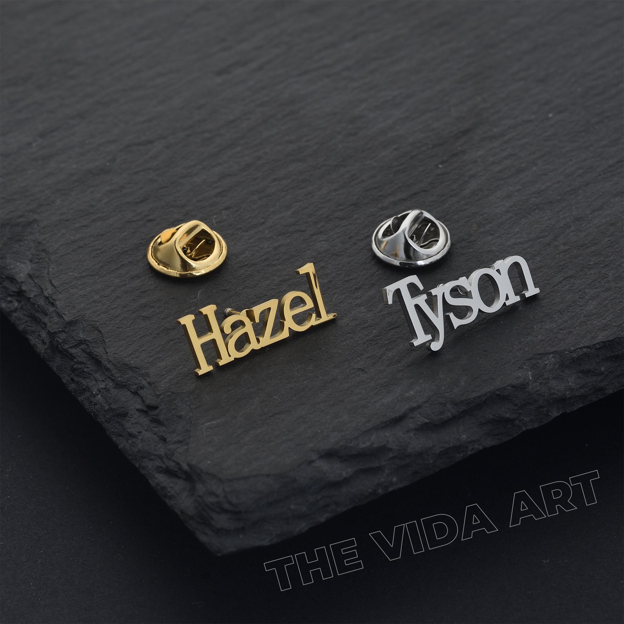 Spilla personalizzata con nome, spilla con nome, spille smaltate personalizzate, spille con logo, spille con monogramma, regali per lui e per lei, reg
