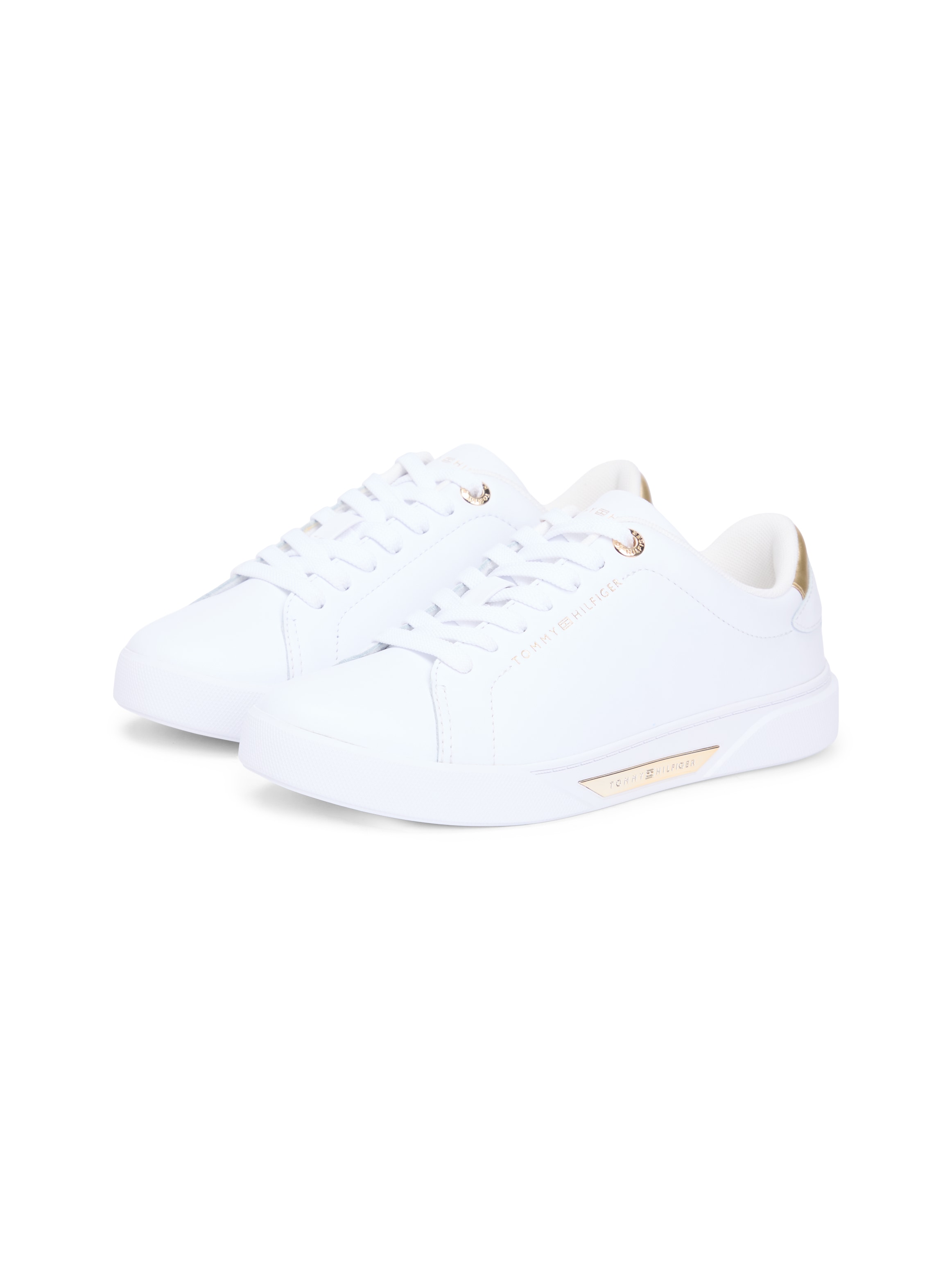 Plateausneaker TOMMY HILFIGER "ESSENTIAL CHIC COURT SNEAKER", Damen, Gr. 39, weiß, Leder, Schuhe Plateausneaker, Freizeitschuh, Halbschuh, Schnürschuh, Logo-Applikation im Plateau