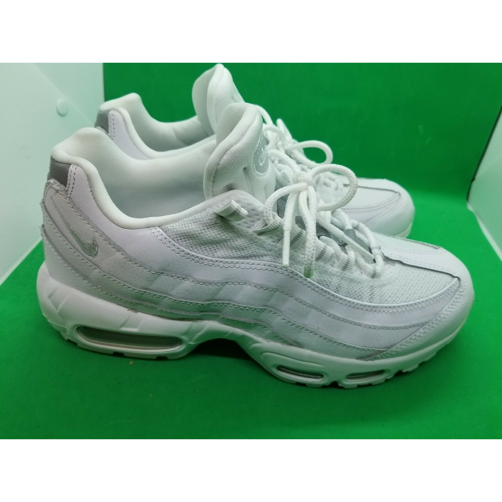 Nike Shoes | 2019 Nike Air Max 95 Essential White Silver Sz 7.5 At9865-100 Mens Sneakers Shoe | Color: White | Size: 7.5