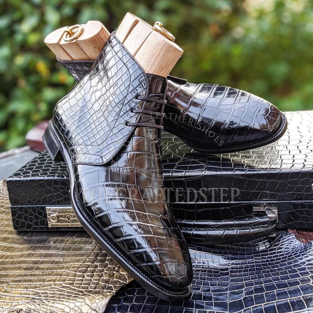 Stivaletti Chukka in vera pelle con lacci, fatti a mano, con texture coccodrillo marrone scuro / Stivaletti alla caviglia da uomo / Calzature classich