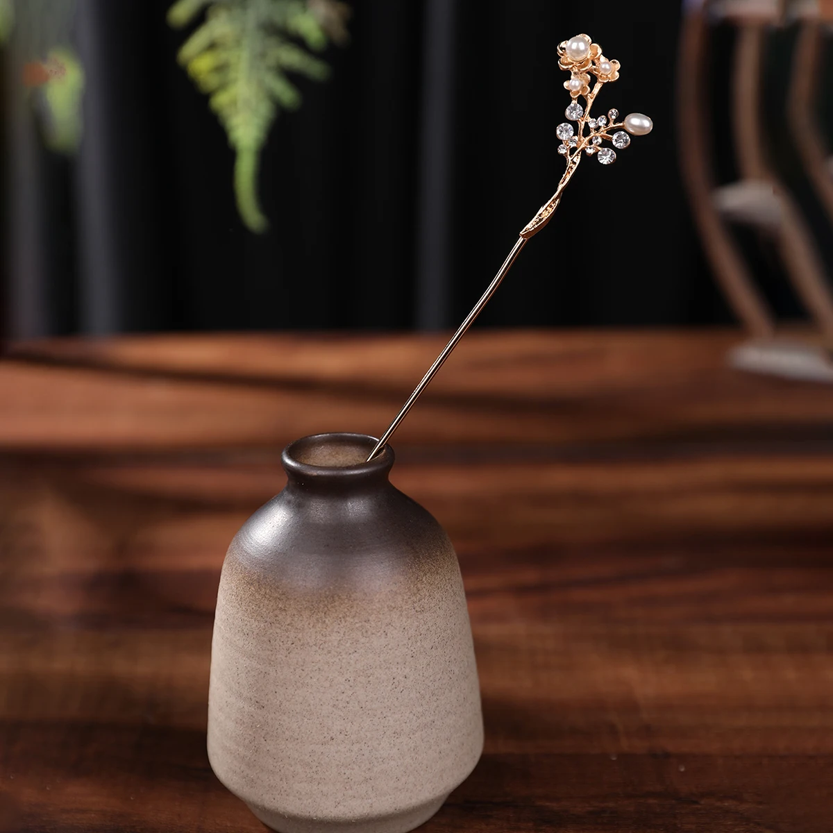 Haarnadel mit Perlen- und Strass-Blumen im antiken Stil, leichtes, luxuriöses Han-Element-Haar-Accessoire mit Metallstruktur, tägliches Hanfu-Accessoire, exquisites Haar-Accessoire für