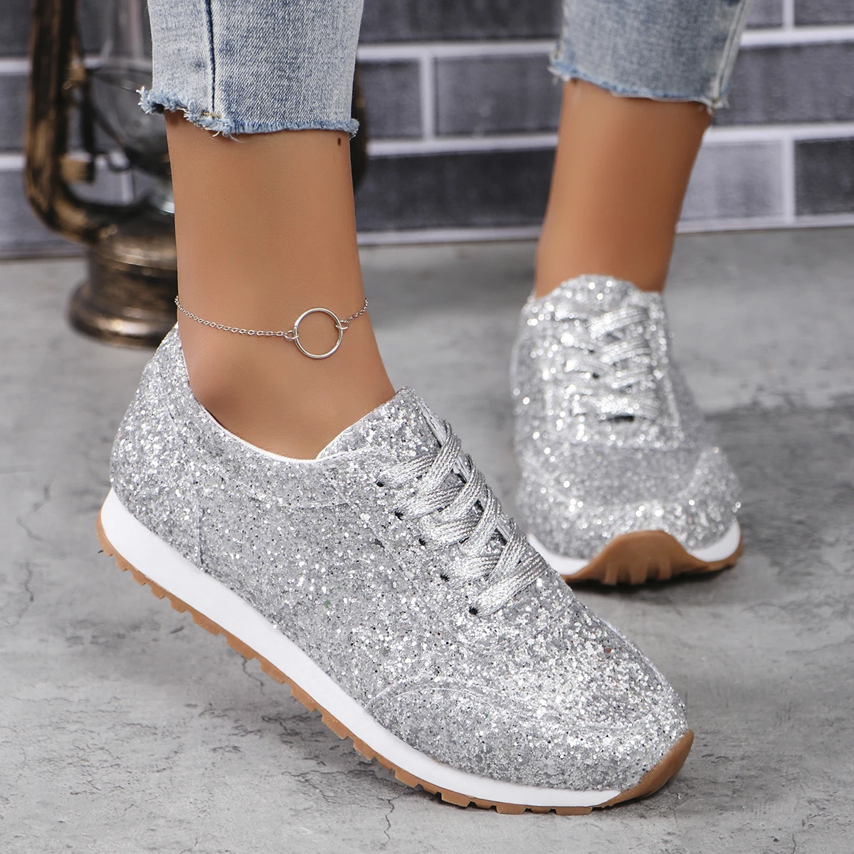 2025 herbst Neue Mode Slip-on Niedrigen absätzen frauen Turnschuhe Gold Silber Sport Schuhe Damen Outdoor Casual wanderschuhe
