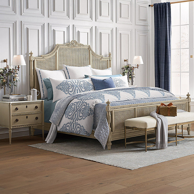 Beauvier/Etienne Bedroom Set in French Linen - King, Bed, Two Nightstands - Frontgate