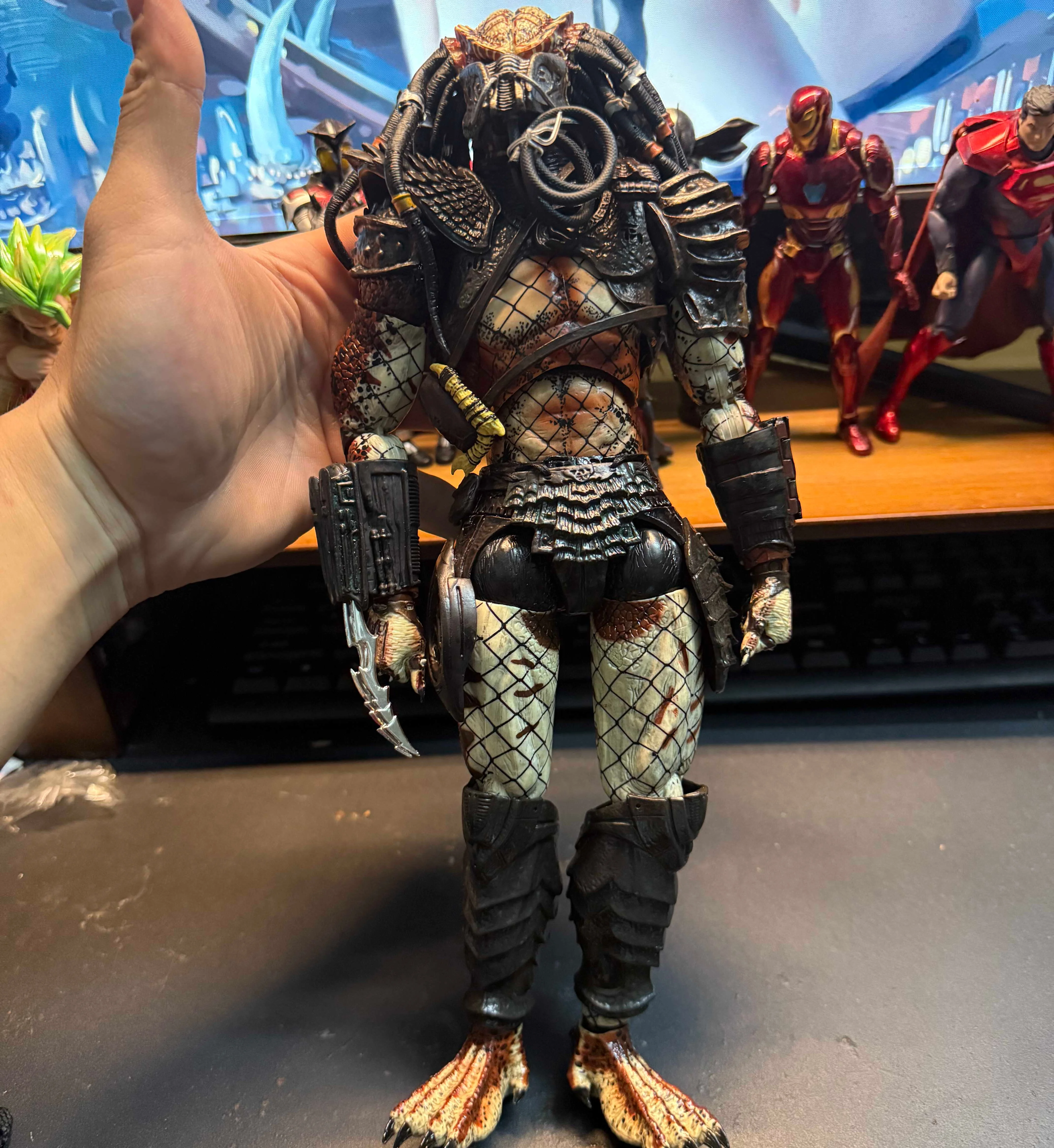 Hc Collectible Predator Series – Gelenk-Narben- und Ravager-Figurensammlung Image