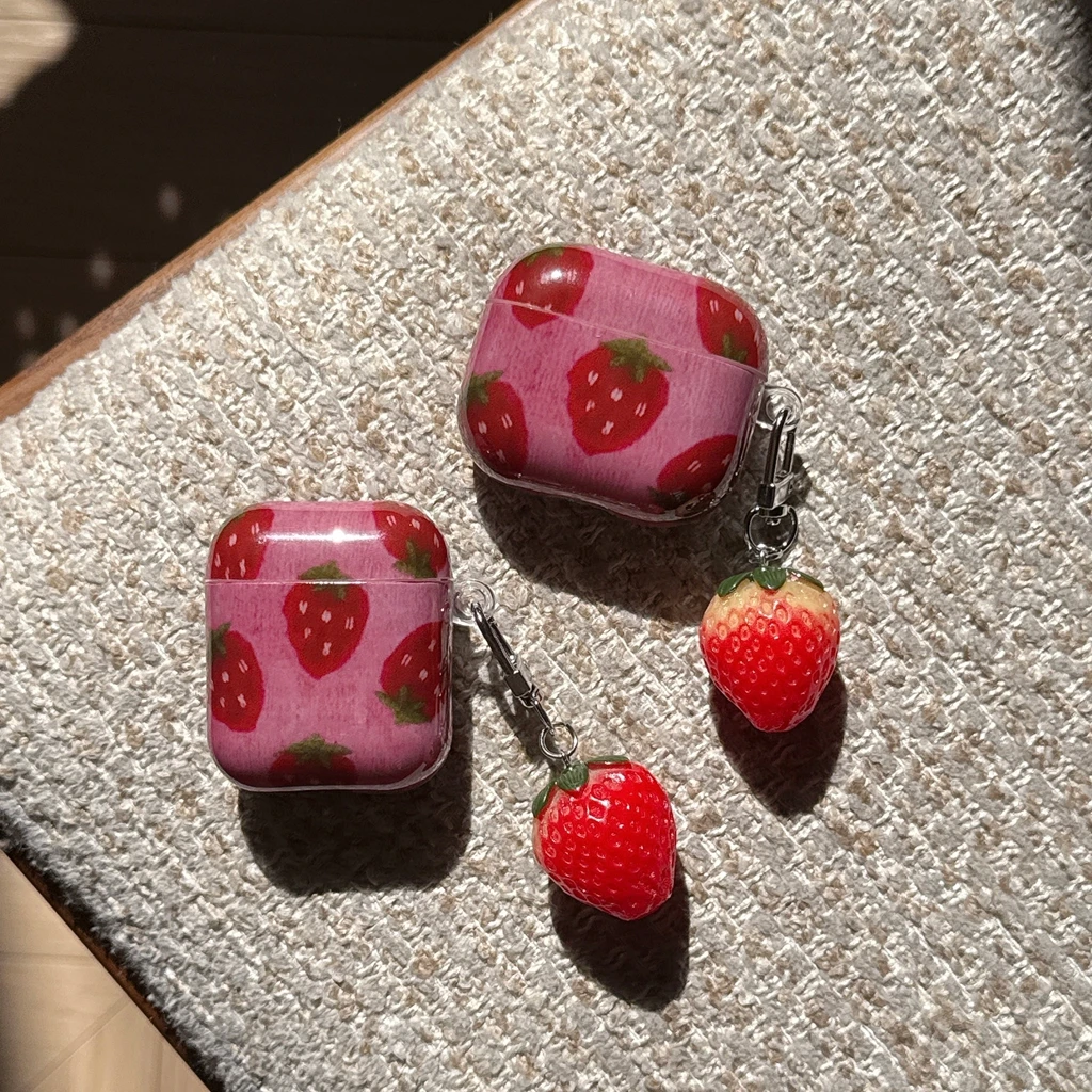 Niedliche Ölgemälde-Graffiti-stereoskopische Erdbeere mit Anhänger, schützt die Kopfhörer-Abdeckung für AirPods 1 oder 2, 3, 4, Pro 2 Pro 3 Image