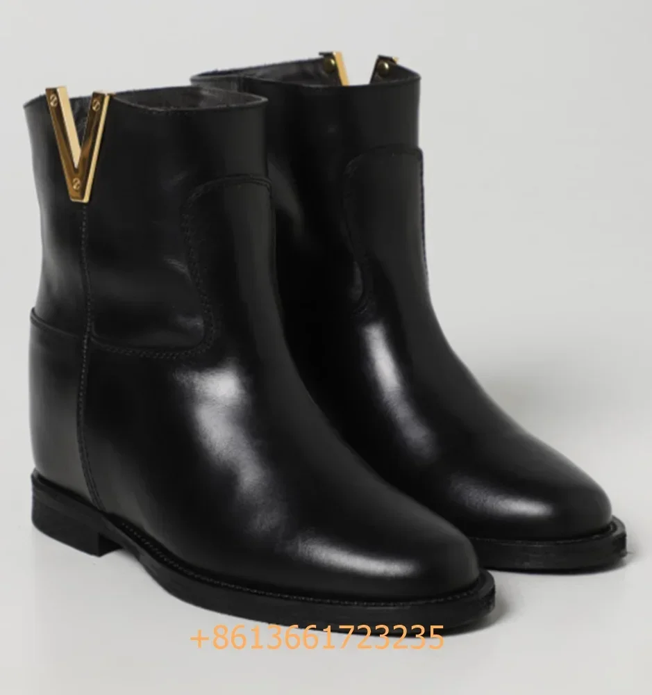 Damenstiefel aus echtem Leder mit Metall-V-Schnalle, 2026, Winter, neue solide Designer-Laufsteg-Stiefeletten, schwarz/braun, runde Zehen, modische Schuhe Image