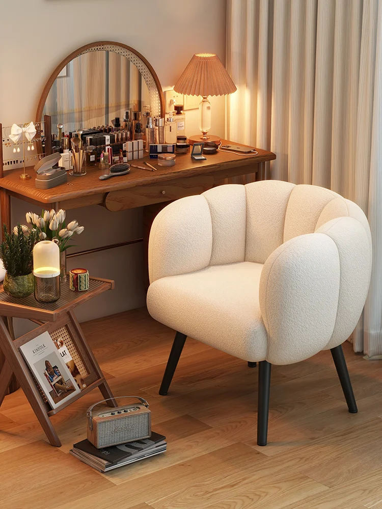 Wohnzimmer Stuhl Nordic Ins Einzigen Sofa Schlafzimmer Make-Up Eitelkeit Stuhl Studentenwohnheim Computer Stühle Stoff Hause Büro Sitz Image