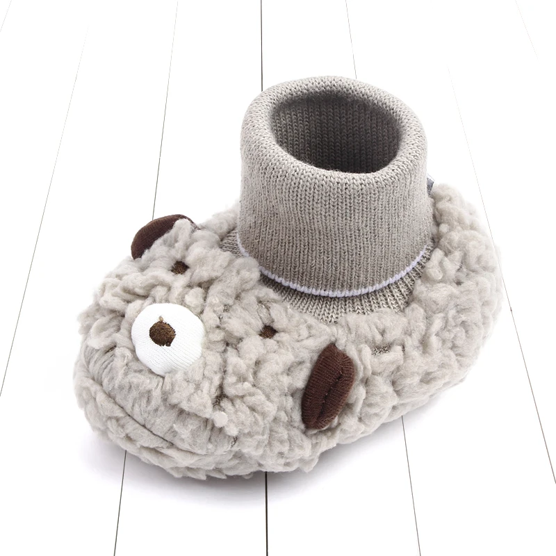 2025, neue Design-Winter-Babyschuhe, niedlicher Bär und Schaf, Tier-Kleinkind-Sockenschuhe, knöchelbedeckt, für 0–18 Monate, Prewalking Indoor