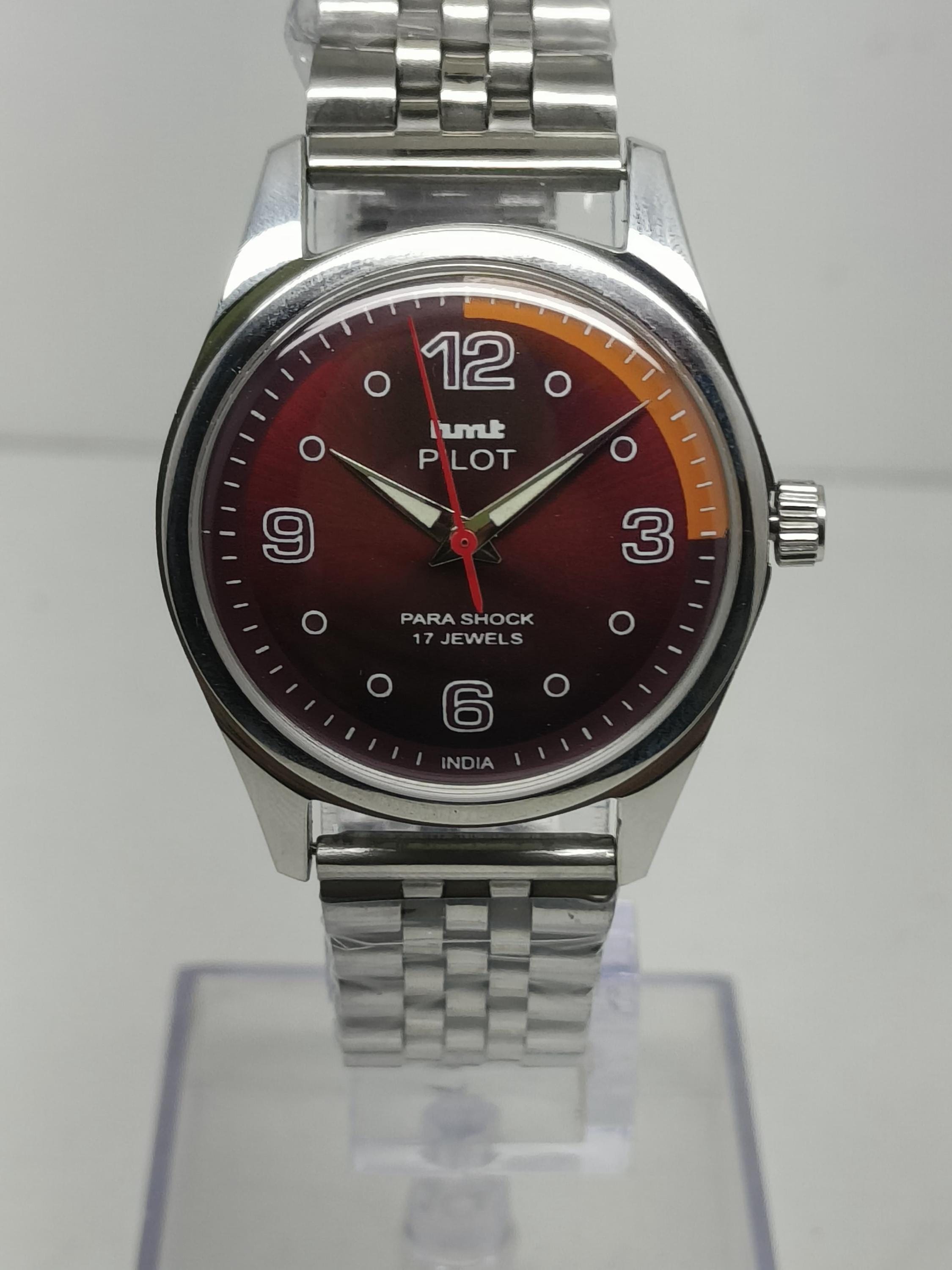 Orologio da polso HMT Pilot a carica manuale, quadrante rosso, catena in acciaio, 17 rubini