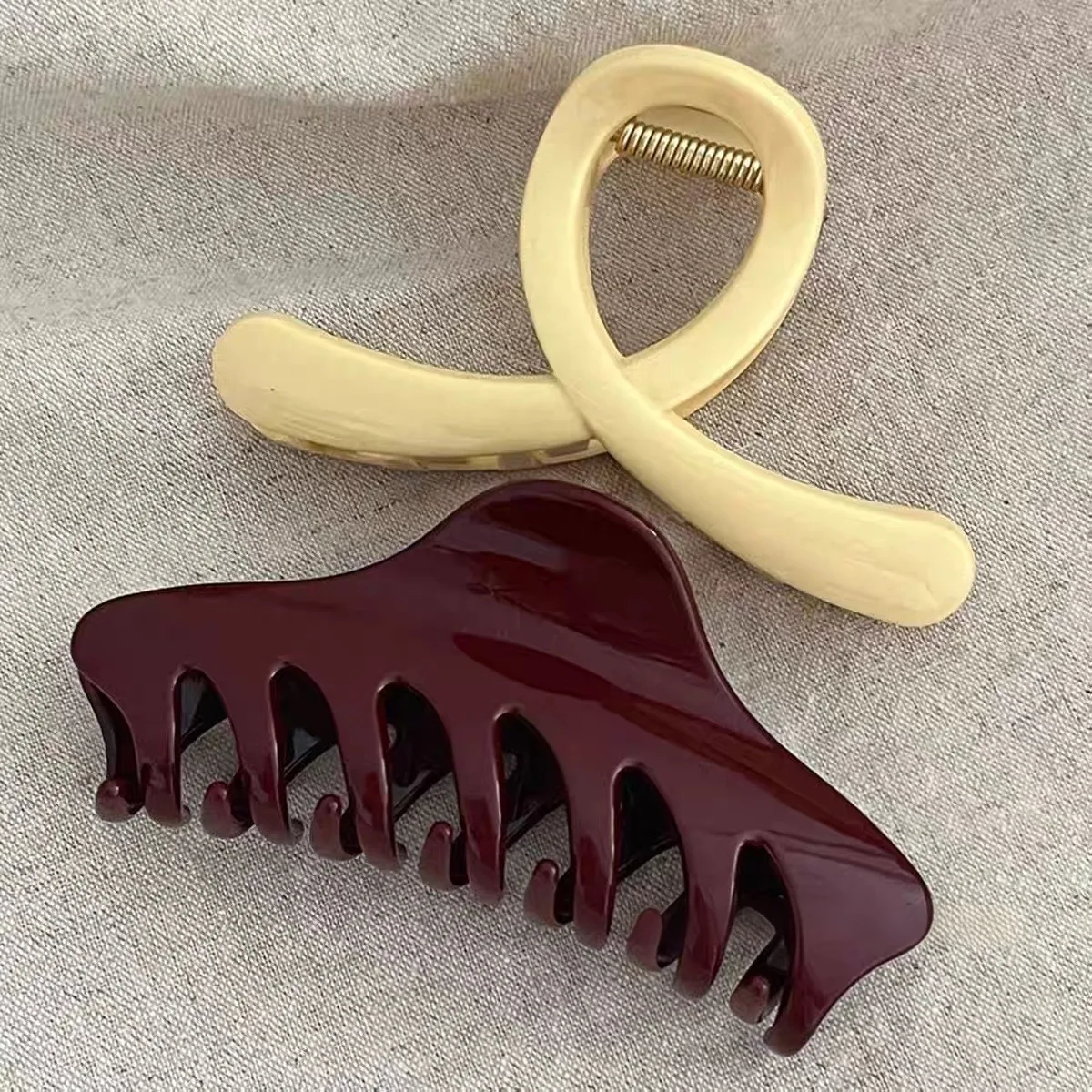 2Pcs Koreanische Große Größe Kreuz Band Shark Haar Clip Klaue frauen Haar Zubehör Vintage Elegante Haarnadeln Barrettes haar Griffe Image