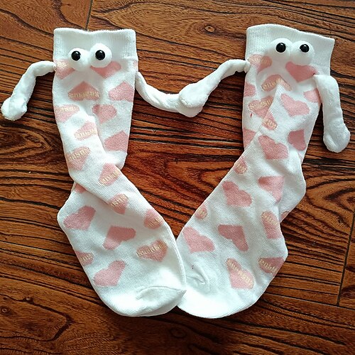 Herzförmige Magnetsocken für Paare zum Valentinstag, atmungsaktive, wadenlange Socken mit Händchenhalten-Motiv, das perfekte Valentinstagsgeschenk, ideal für Paare, kuschelig und stylisch für die Image