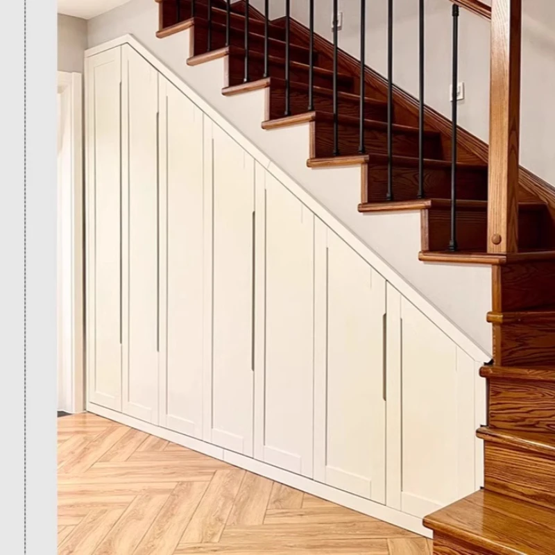 Spind unter Treppe Lagerschrank Eck-Duplex-Treppenschrank Design Diagonalspind Ziehen Sie den Treppenschrank