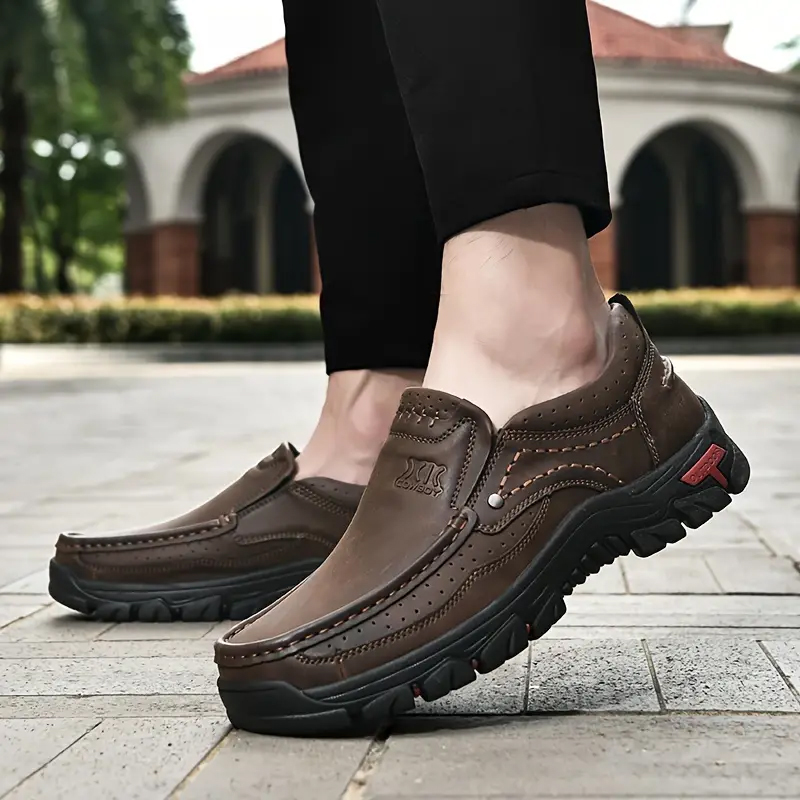 Casual Handmade Leather Men Shoes, Outdoor Slip On Moccasins Flats Walking Shoes Non Slip light Brown 40
