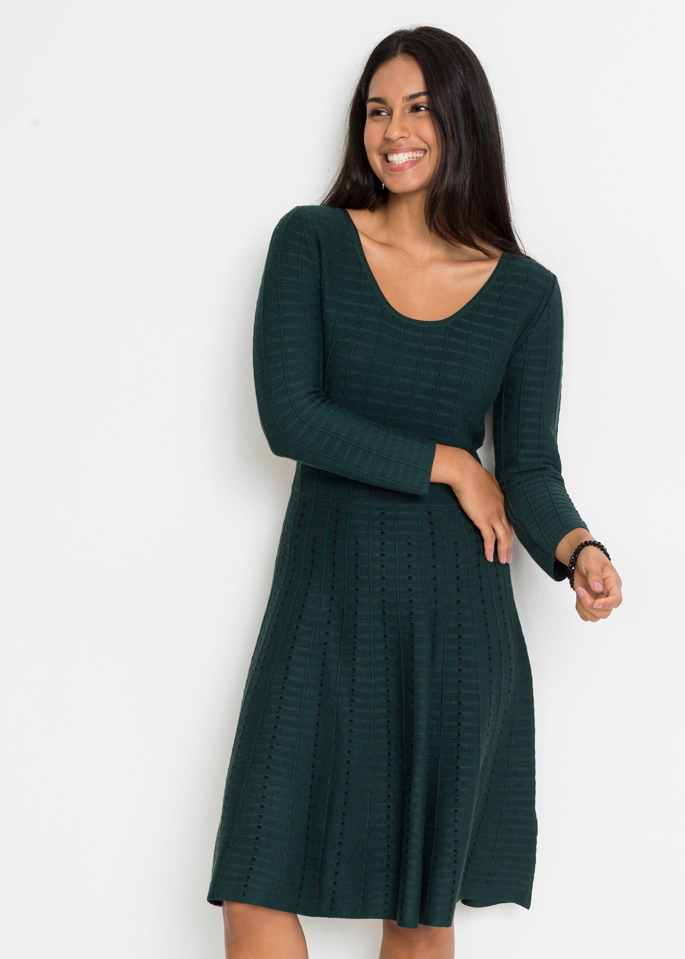 Strickkleid BONPRIX "Strickkleid aus fließendem Viskose-Mix", Damen, Gr. 36/38 (S), N-Gr, grün (tiefgrün, schwarz), Obermaterial: 80% Viskose, 20% Polyester, ausgestellt, Kleider Strickkleid, für besondere Anlässe, aus Viskose-Mix, ausgestellte...