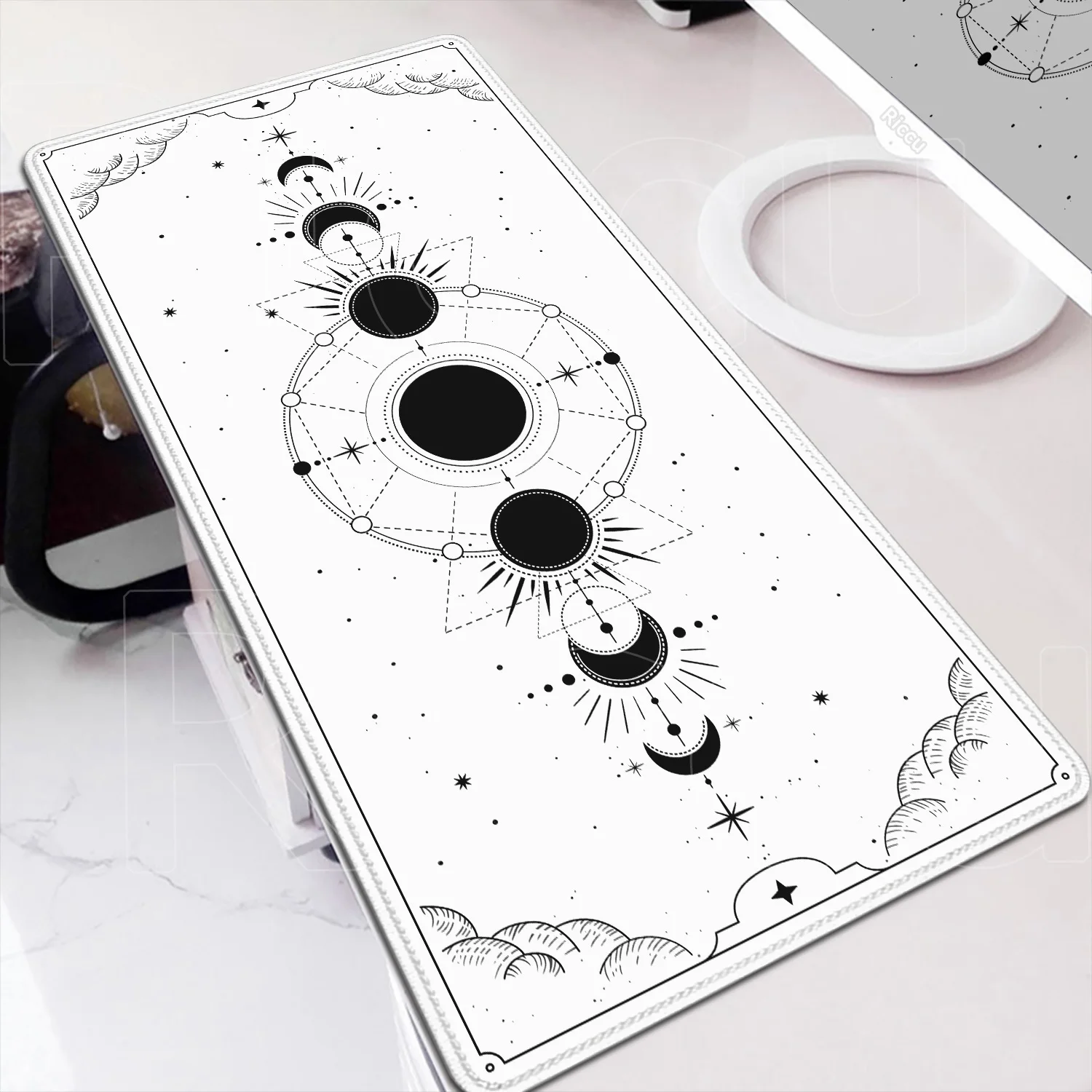 Weiße und schwarze Schreibtischunterlage für Gaming, Tarot, Astrologie, ästhetisches Gummi-Mauspad, 120 x 60 cm, Cartoon-Himmlische Mondphasen, rutschfestes Mauspad Image