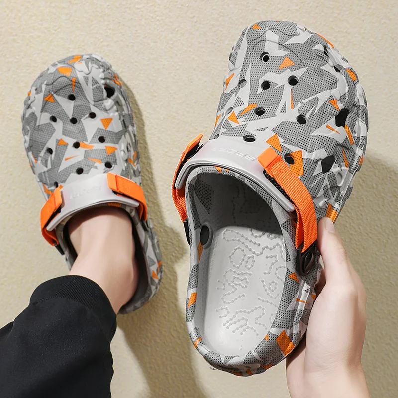 Männer Outdoor Clogs Sandalen Sommer Dicken Boden Hausschuhe Hause Garten Schuhe Teenager Sandalen Loch Casual Schuhe Clog Große Größe 46 47