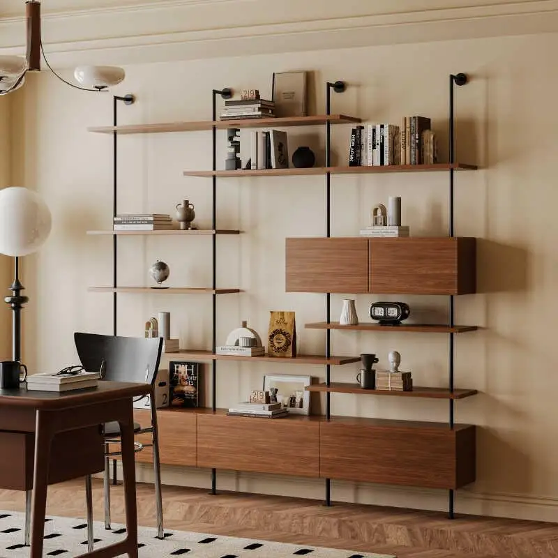 Italienisches minimalistisches Bücherregal mit Schallwand, antikes Wohnzimmer-Display, schmiedeeisernes Regal, integriertes Wand-Bücherregal Image