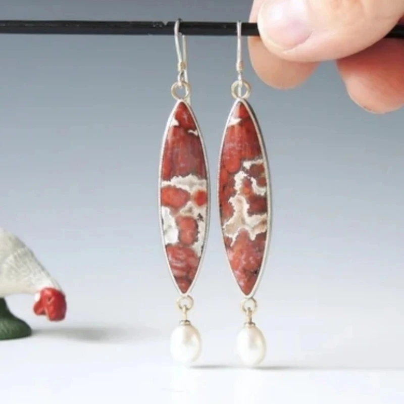 Vintage eingelegte synthetische rote Türkis-Imitationsperle, lange baumelnde Ohrringe für Damen, eleganter Bankett-Festival-Anhänger-Schmuck