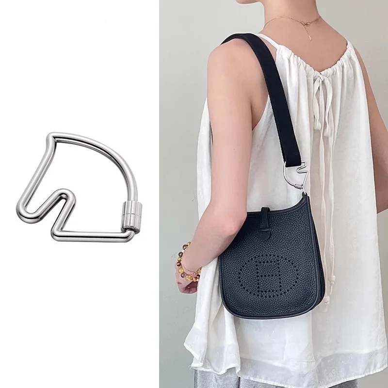 Pferdekopf-Taschenanhänger, geeignet für Taschen, Cheval-Schlüsselanhänger, dekorative Schnalle, Tasche, Schultergurt, Taschenanhänger, Schlüsselanhänger Image