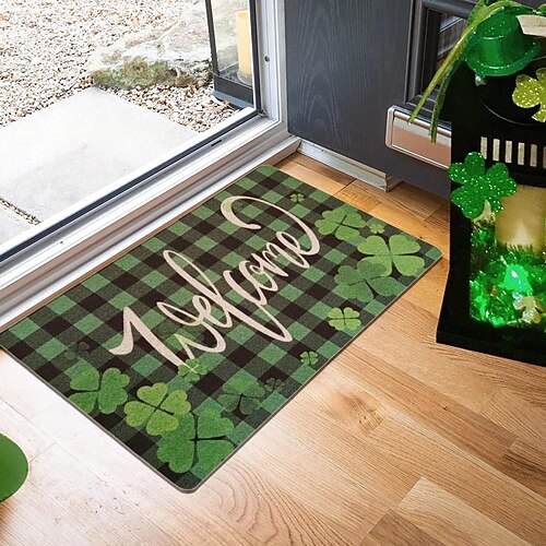 Fußmatte zum St. Patrick's Day, irisches vierblättriges Kleeblatt-Design, Eingangsmatte, festlicher grüner Kleeblatt-Türteppich für die Feierlichkeiten zum St. Patrick's Day. Image