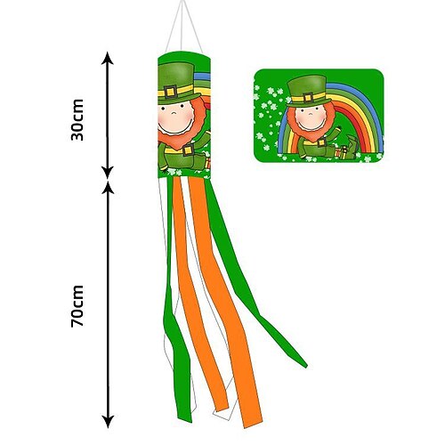 Windsackflagge zum St. Patrick's Day, irisches Design, Dekoration für das St. Patrick's Day-Fest, bunter Windsack für die Feierlichkeiten im Freien, Kleeblatt Kleeblatt-Design. Image