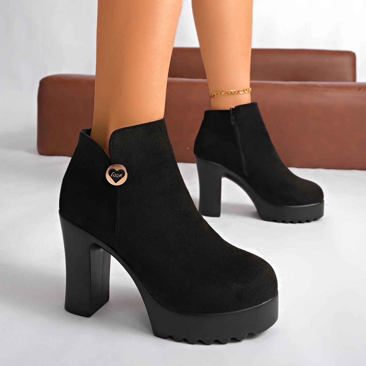 Winter Sexy Elegante Casual Reitstiefel Modische Neue Runde Kappe Wildleder Bequeme High Heels Anti Slip Kurze Stiefel für Frauen