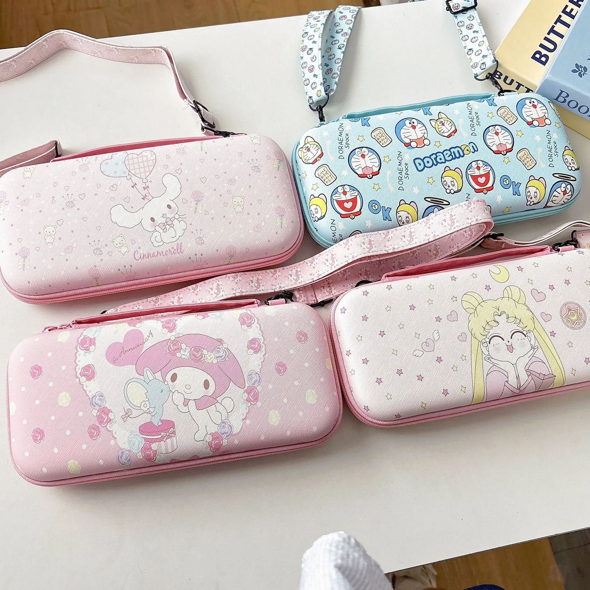 Cartoon Leder Switch2 Aufbewahrungstasche, Nintendo NS2 Spielkonsolentasche, Switch2 Crossbody Lanyard Aufbewahrungsbox Image