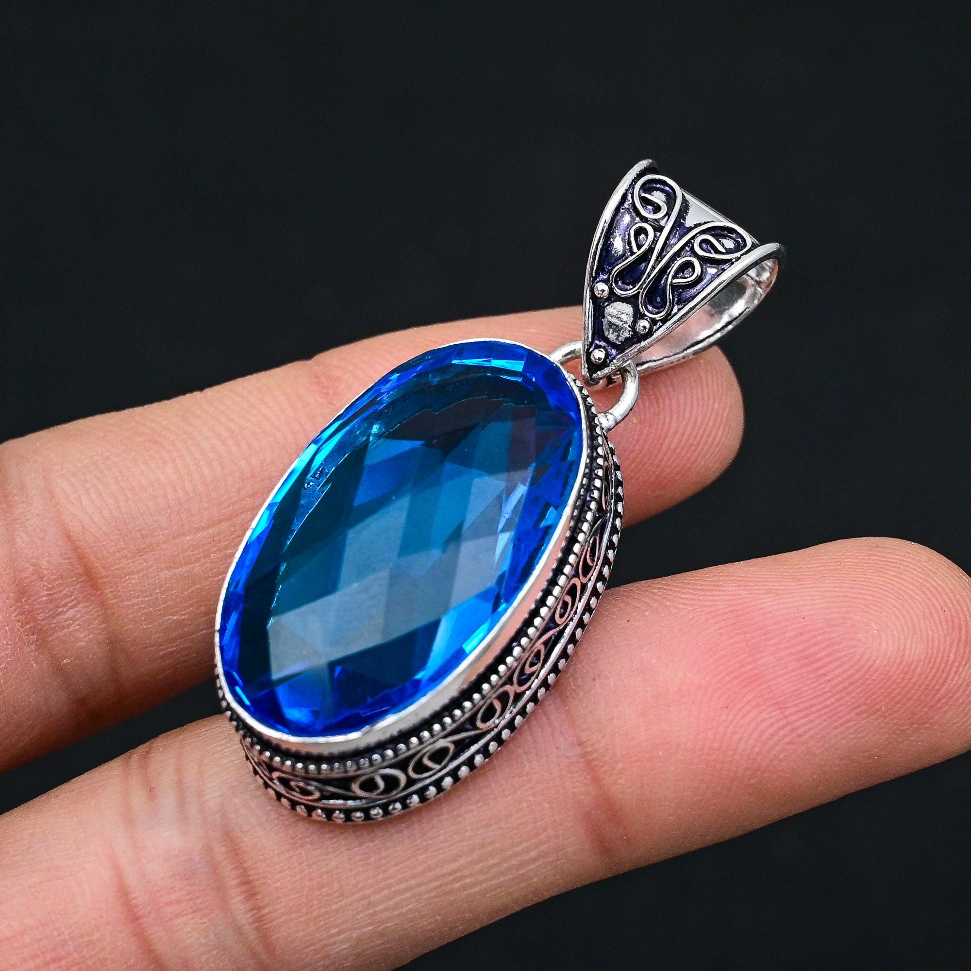 Ciondolo in argento con topazio blu svizzero Ciondolo in argento sterling 925 Ciondolo con pietra preziosa in topazio Gioielli Incredibile ciondolo di