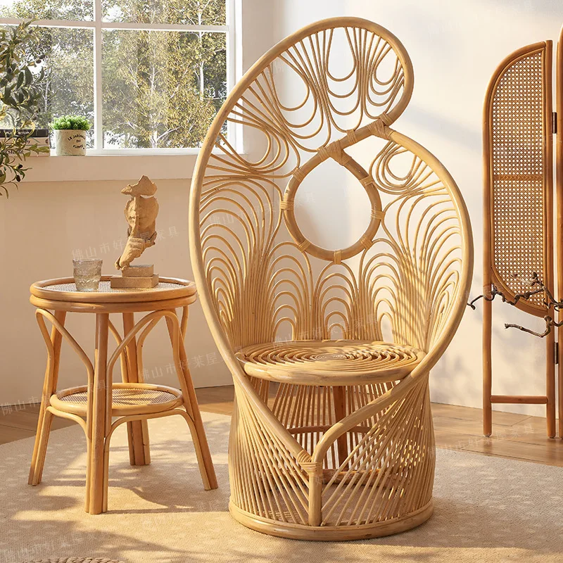 Gewebter Pfauenstuhl aus Rebe mit hoher Rückenlehne, einfacher Kunststuhl, Rattan-Phoenix-Schwanzstuhl, B & B-Möbel