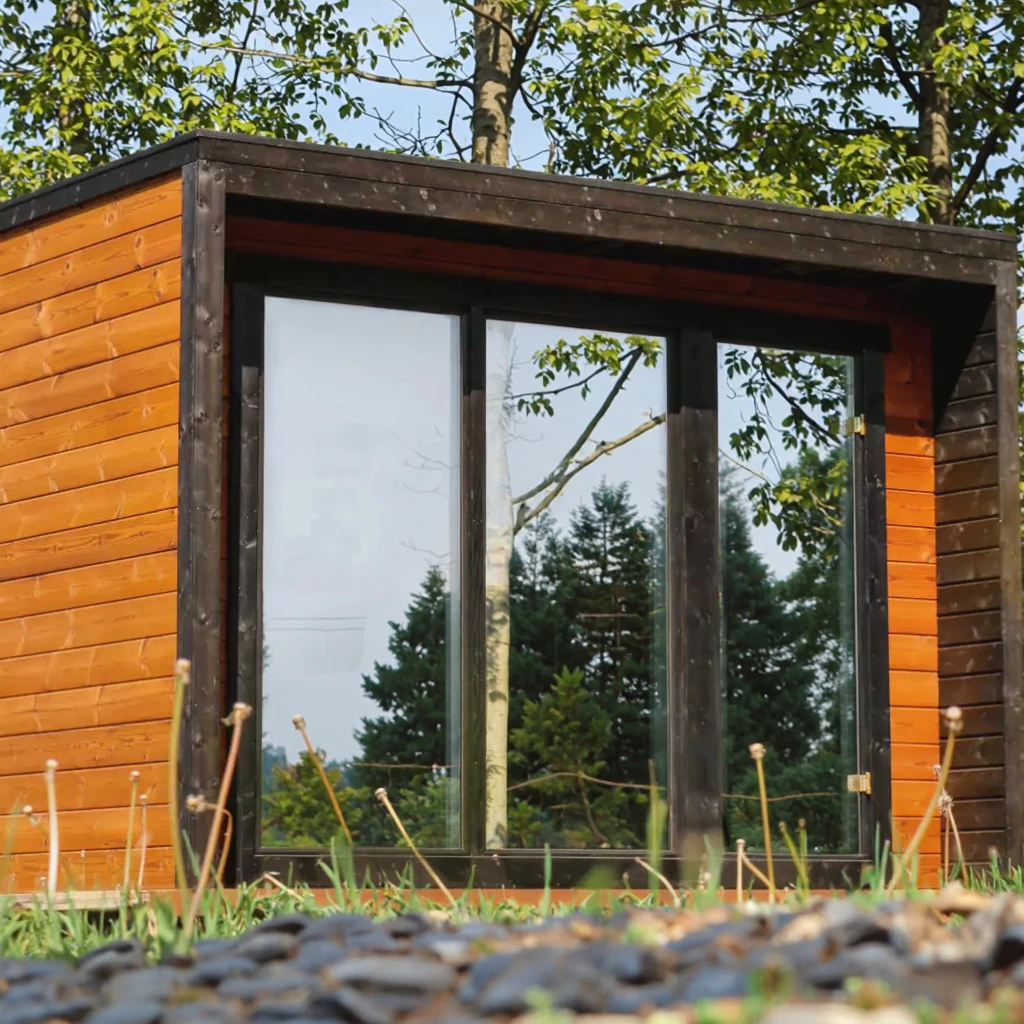 Modernes Design, massives Hemlock-Holz, Garten-Saunakabine mit elektrischer Heizung, Nassdampf-Duschofen für den Außenbereich Image