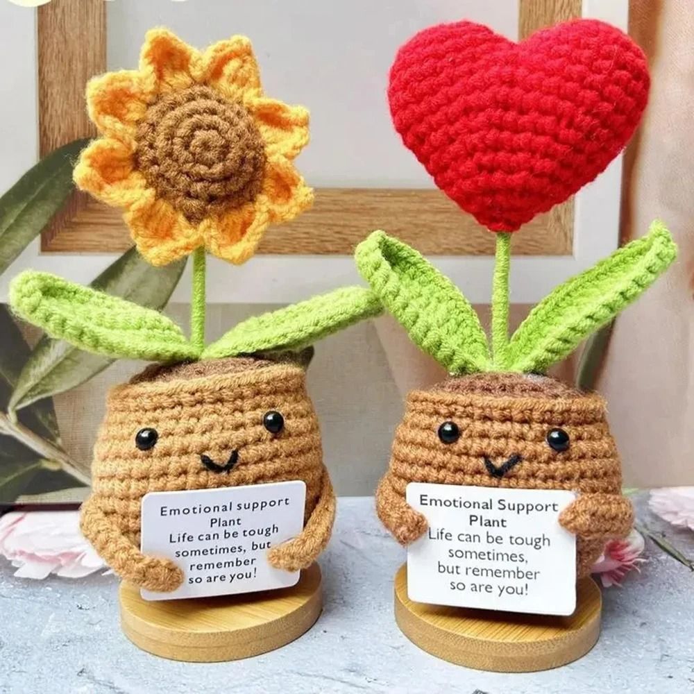 Handwoven Heart Flower Pocket Hug Doll Positive Card Desktop Gift Ornament sunflower