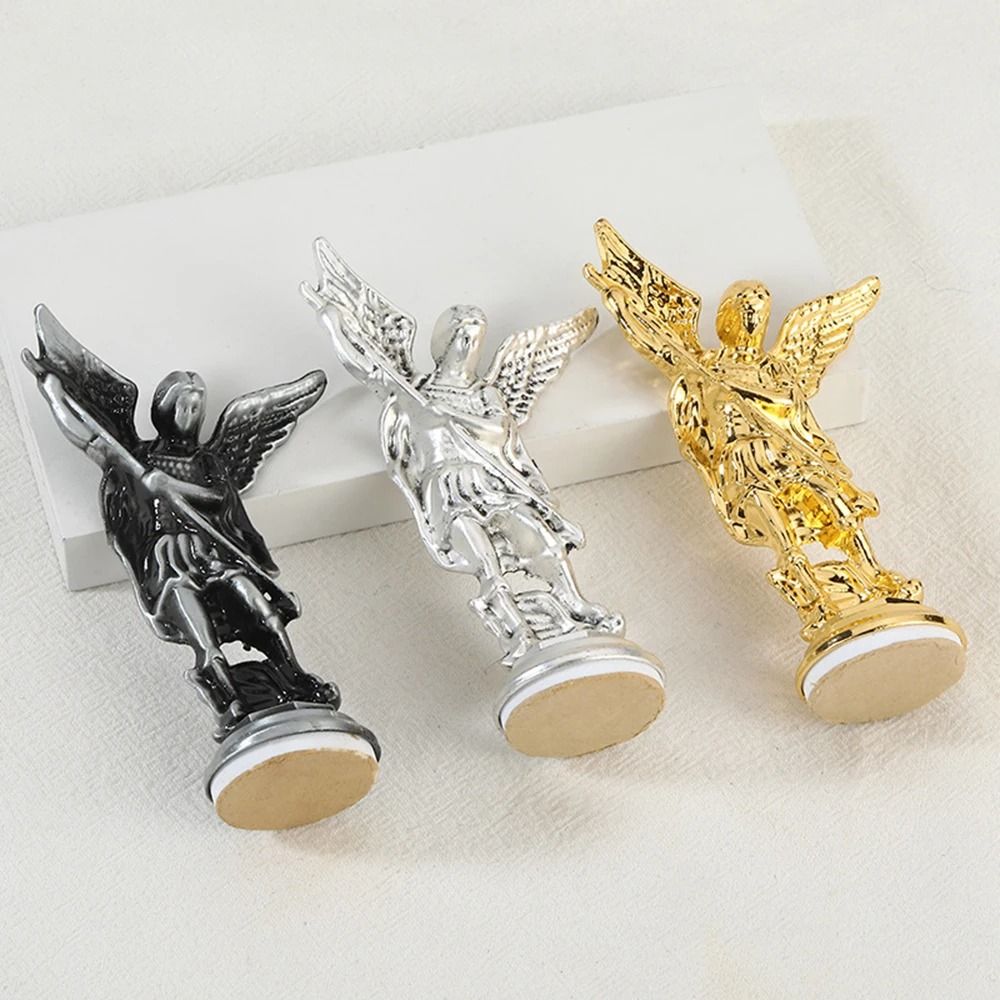 Retro Metal Michael Ornament Decorative Figurine For Home And Office Display steel Gray