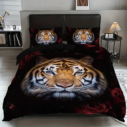 Bettwäsche-Set im Hotelstil mit schwarzem und rotem Rosen-Tiger-Print, bestehend aus einem Bettbezug und zwei Kissenbezügen aus weichem Plüschstoff (ohne Bettdecke). Image