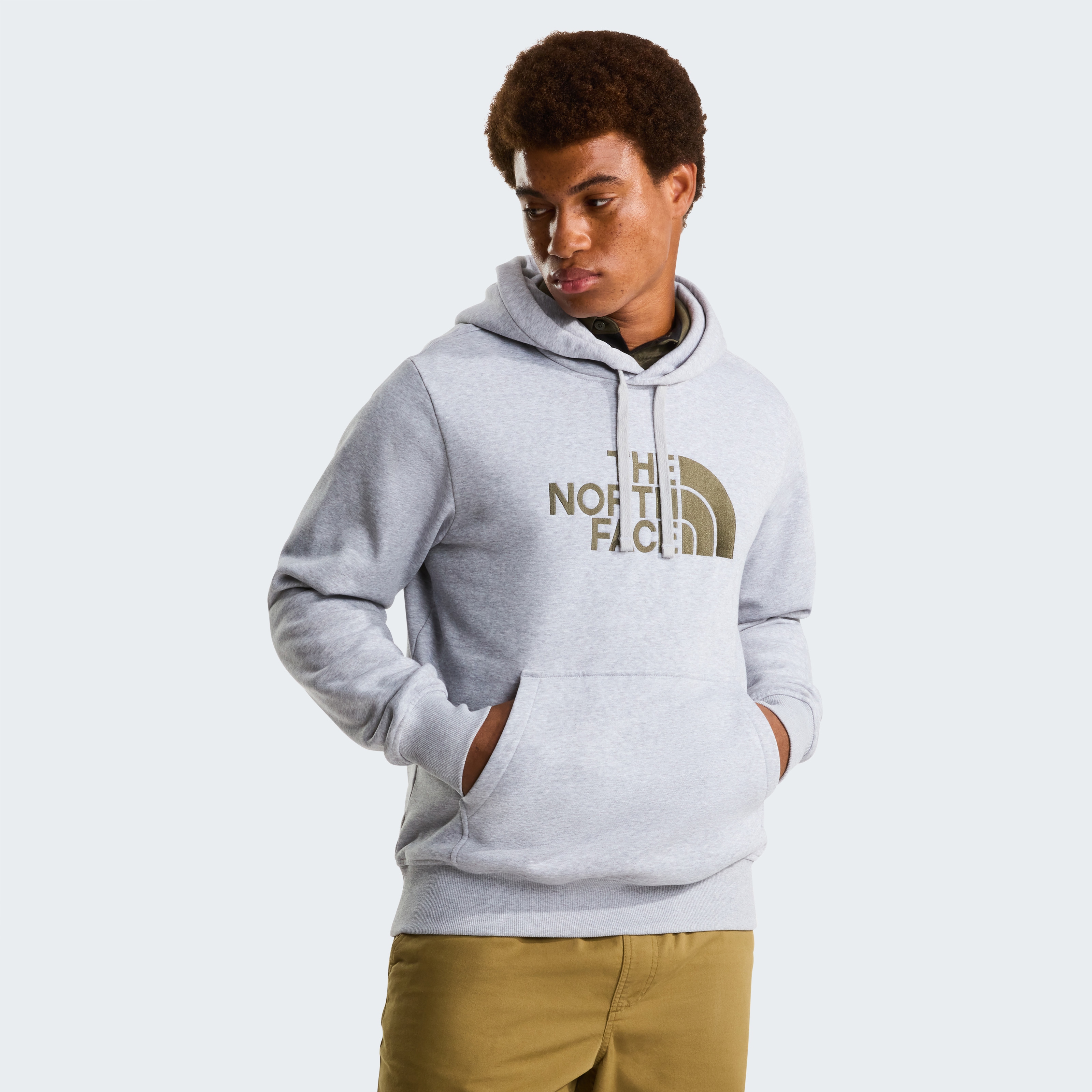 Kapuzensweatshirt THE NORTH FACE "M DREW PEAK REGULAR HOODIE", Herren, Gr. XL, tnf light grau heather, new taupe grün, Sweatware, Obermaterial: 74% Baumwolle, 26% Polyester, Rippbündchen, Sweatshirts, mit Kängurutasche, mit regulierbarer Kapuze,...