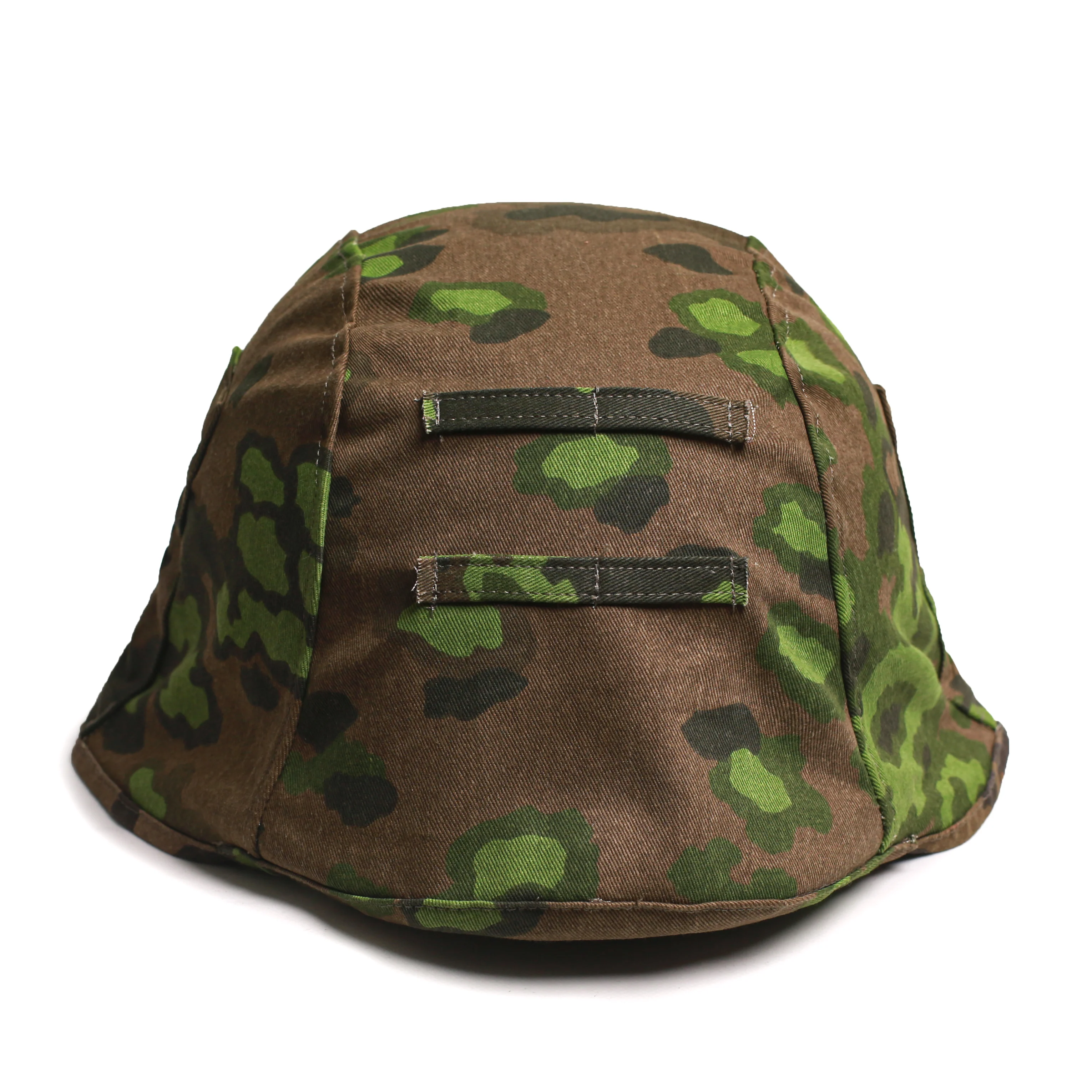 WW2 E.M.D Deutschland. Eiche blatt camouflage helm abdeckung Image
