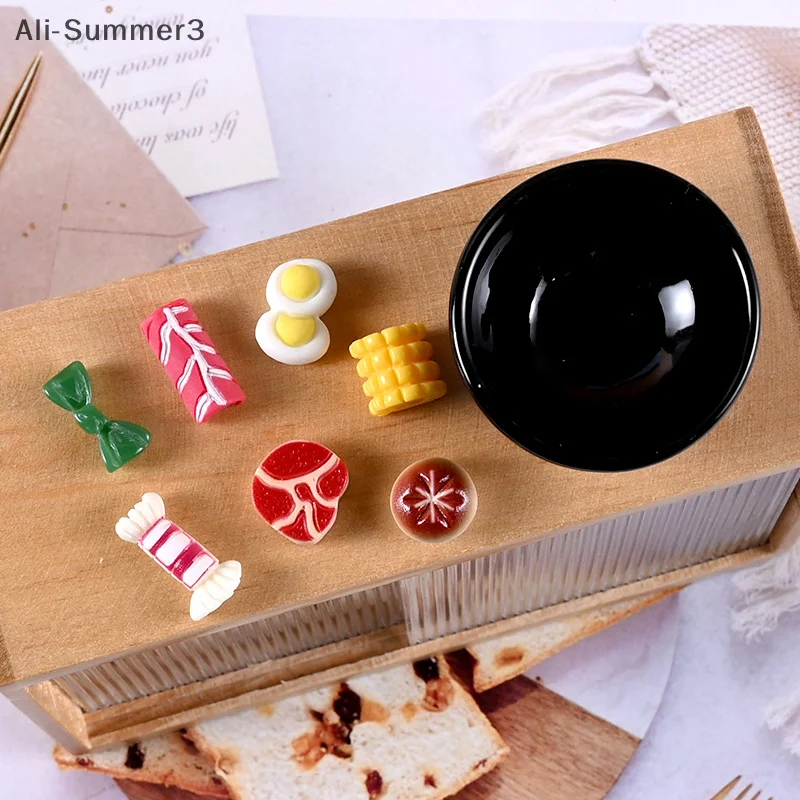 8 teile/satz Puppenhaus Miniatur Metall Mini Topf Suppe Topf Hot Pot Puppe Haus Küche Möbel Kochgeschirr Pfannen Lebensmittel Spielzeug Dekoration