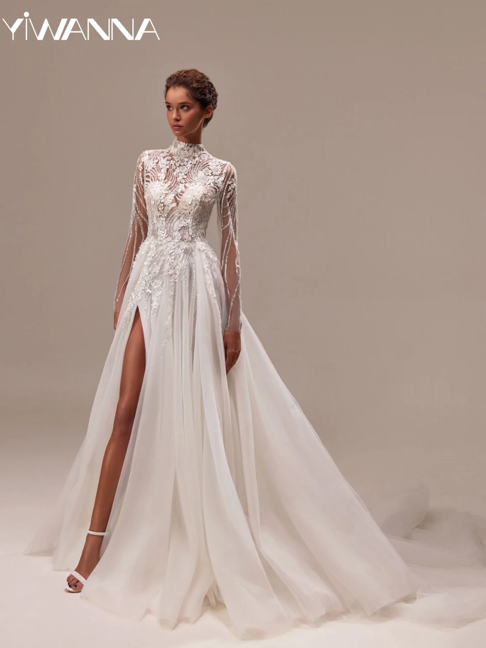 Bescheidenes Brautkleid mit hohem Kragen und langen Ärmeln, Pailletten, Spitzenapplikationen, Brautkleid, maßgeschneiderte verträumte Kleider mit hohem Schlitz für die Braut Image