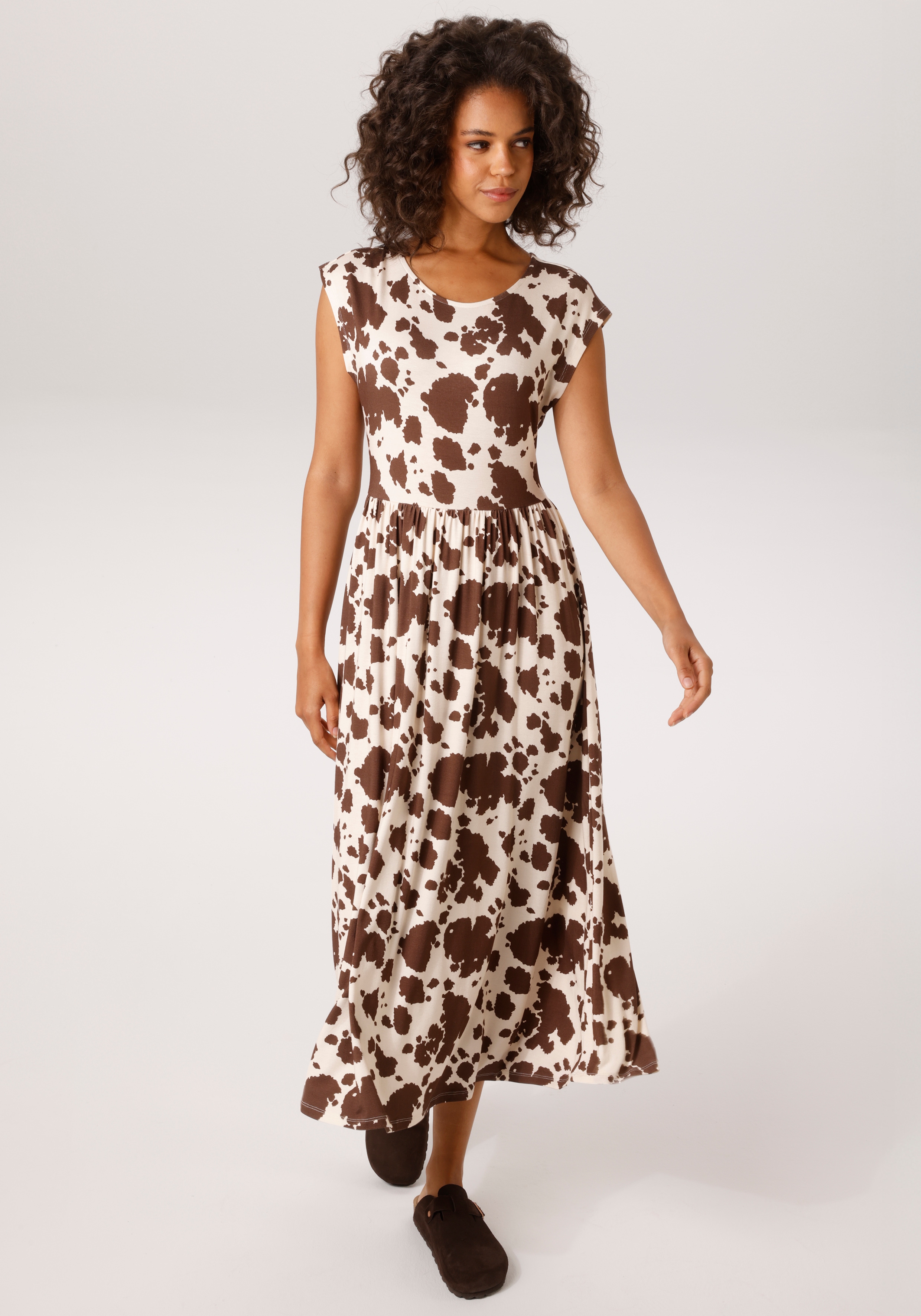 Sommerkleid ANISTON CASUAL, Damen, Gr. 46, N-Gr, wollweiß, braun, Single Jersey, Obermaterial: 95% Viskose, 5% Elasthan, animal-print, bedruckt, figurumspielend wadenlang, Rundhals, Kleider Sommerkleid, mit topaktuellen Kuh-Flecken - jedes Teil ein...