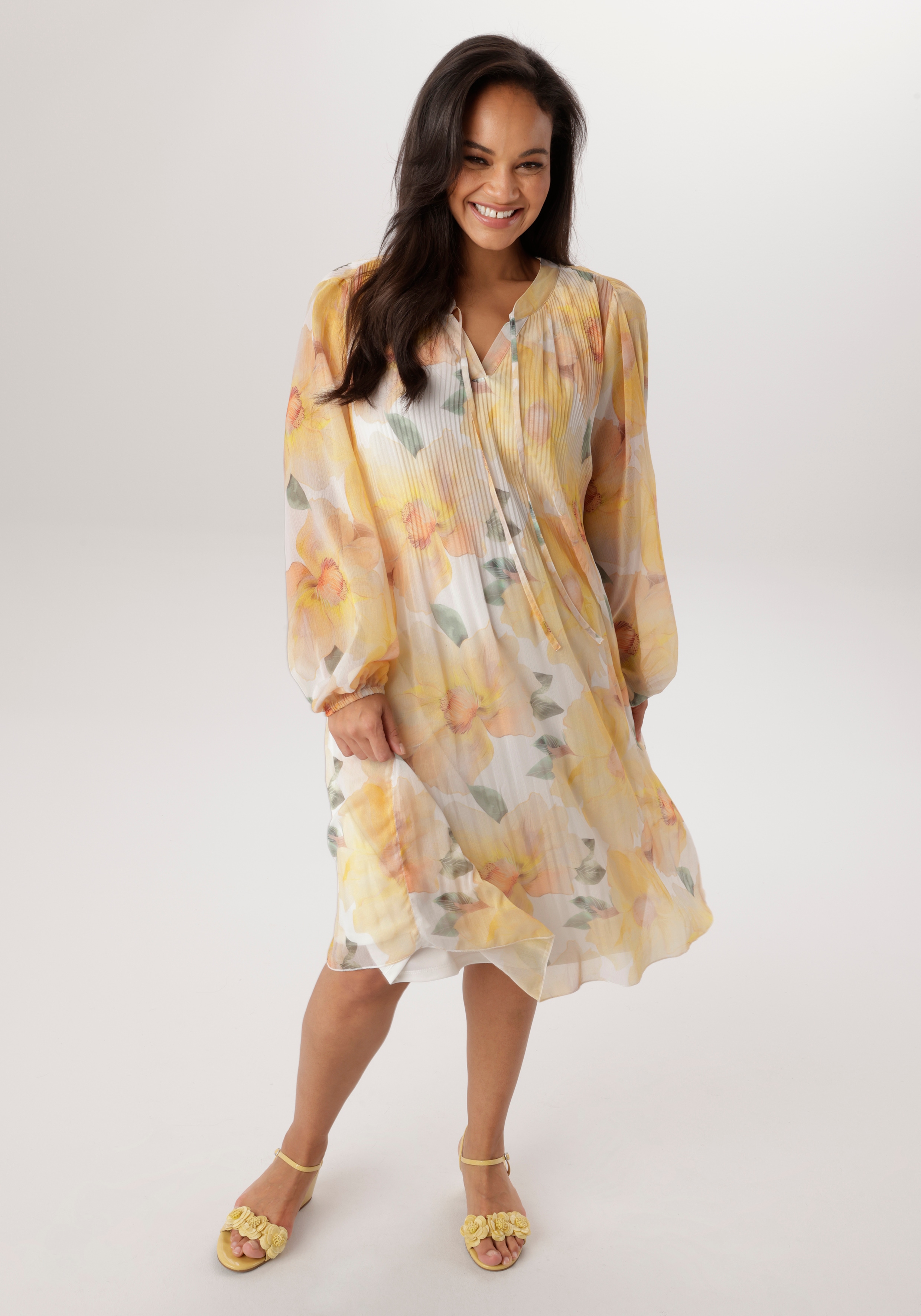 Sommerkleid ANISTON PLUS, Damen, Gr. 50, N-Gr, weiß, gelb, olive, Web, Obermaterial: 100% Polyester. Futter: 100% Polyester, bedruckt, geblümt, gemustert, figurumspielend kniebedeckend, V-Ausschnitt, mit Gummizug, Kleider Sommerkleid, in...