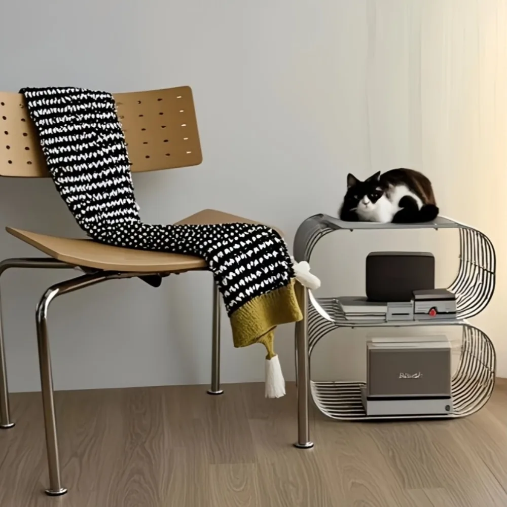 Modernes Wand-Bücherregal aus Metall mit Bären-Design – elegantes silbernes Finish, platzsparendes Eckregal für Wohnzimmer oder Schlafzimmer Image