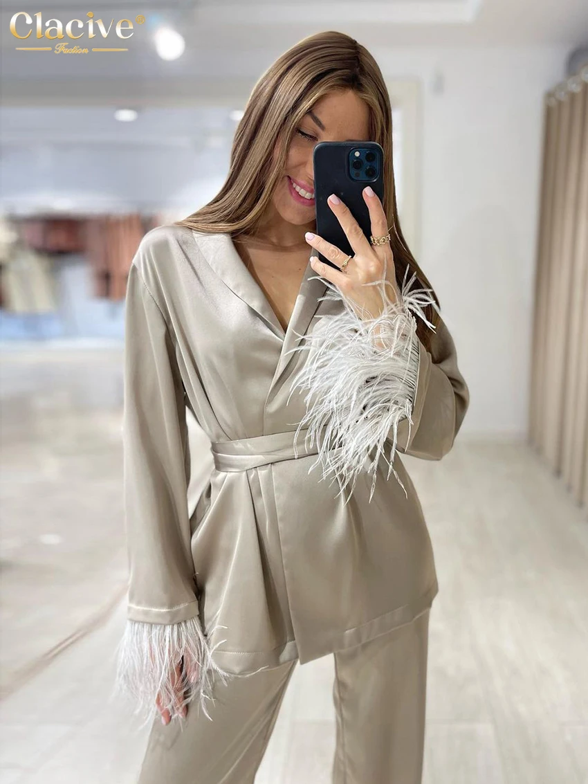 Clacive Kausal Lose Hause Anzug Herbst Mode Khaki Satin Breite Hosen Set Elegante Lange Hülse Spitze-Up Roben Zwei stück Set Damen Image