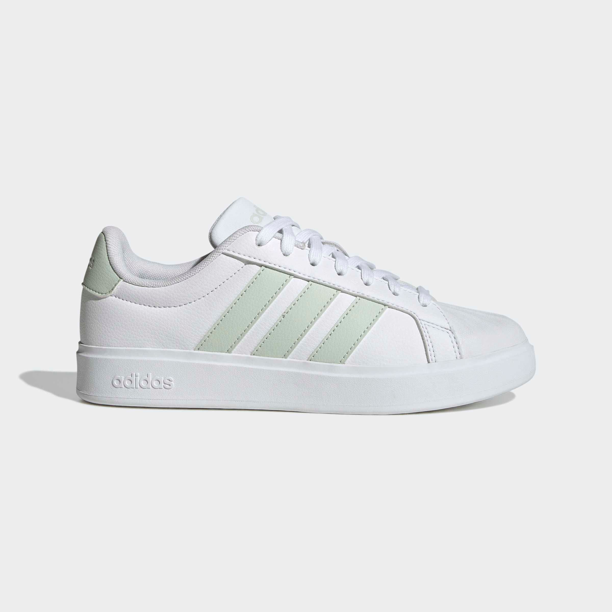 Sneaker ADIDAS SPORTSWEAR "STREETTALK", Damen, Gr. 40, cloud weiß, linen grün, ftwr weiß, Synthetik, Schuhe Sneaker, inspiriert vom Design des adidas Superstar