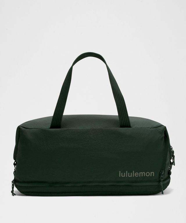 3-In-1 Gym Duffle Bag 30L - Green - lululemon athletica Holdalls