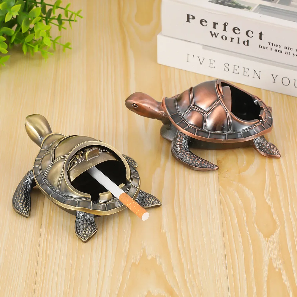 Europäischer Aschenbecher, kreative Retro-Ausrüstung, Metall, Anti-Drop, multifunktional, praktisch, Couchtisch, Schildkrötenform mit Deckelverzierung Image