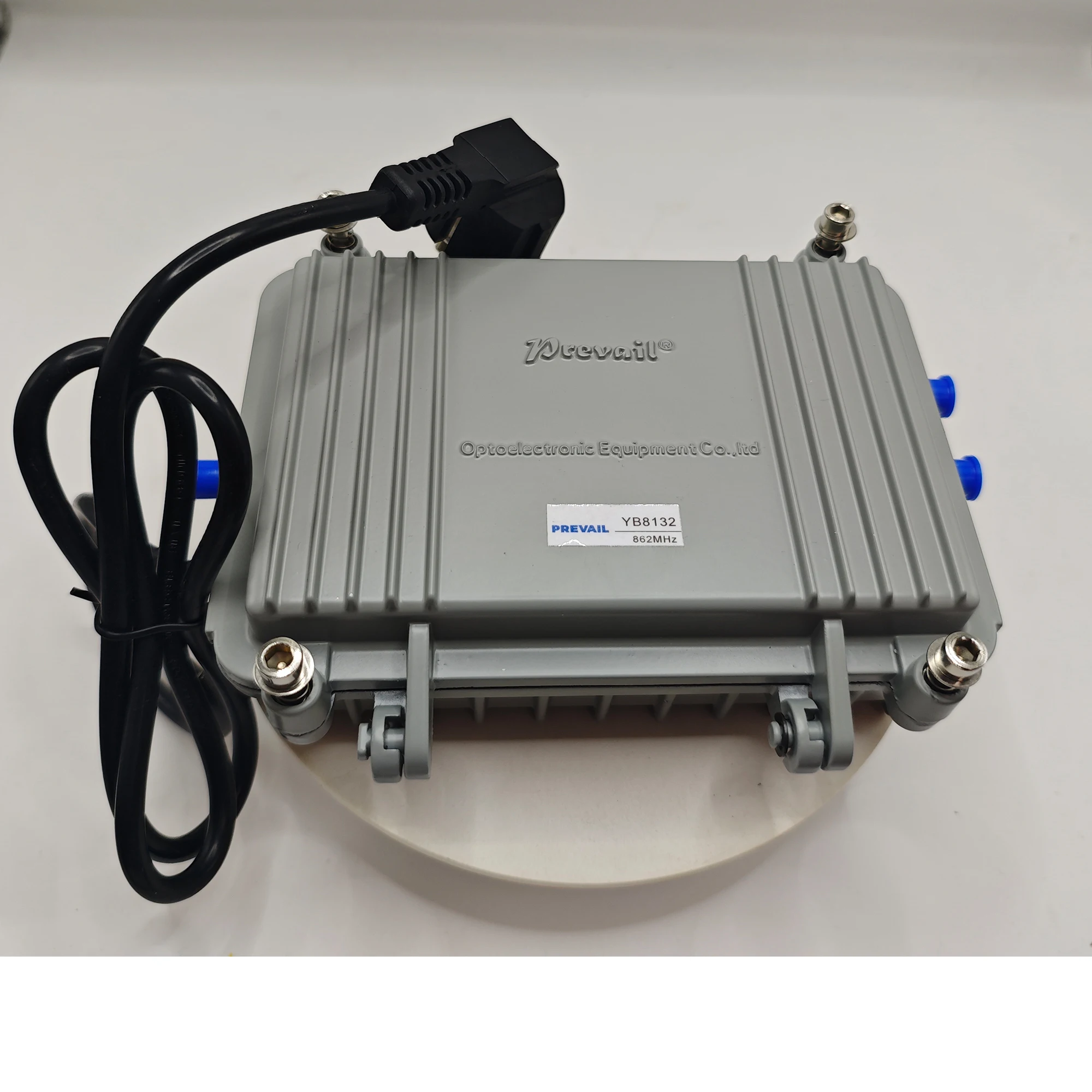 32 dB Kabelfernseher HF-Signalverstärker Innentyp 45–860 MHz 1 Eingang 2 Ausgänge, einstellbarer Ausgang Catv-Verstärker Image