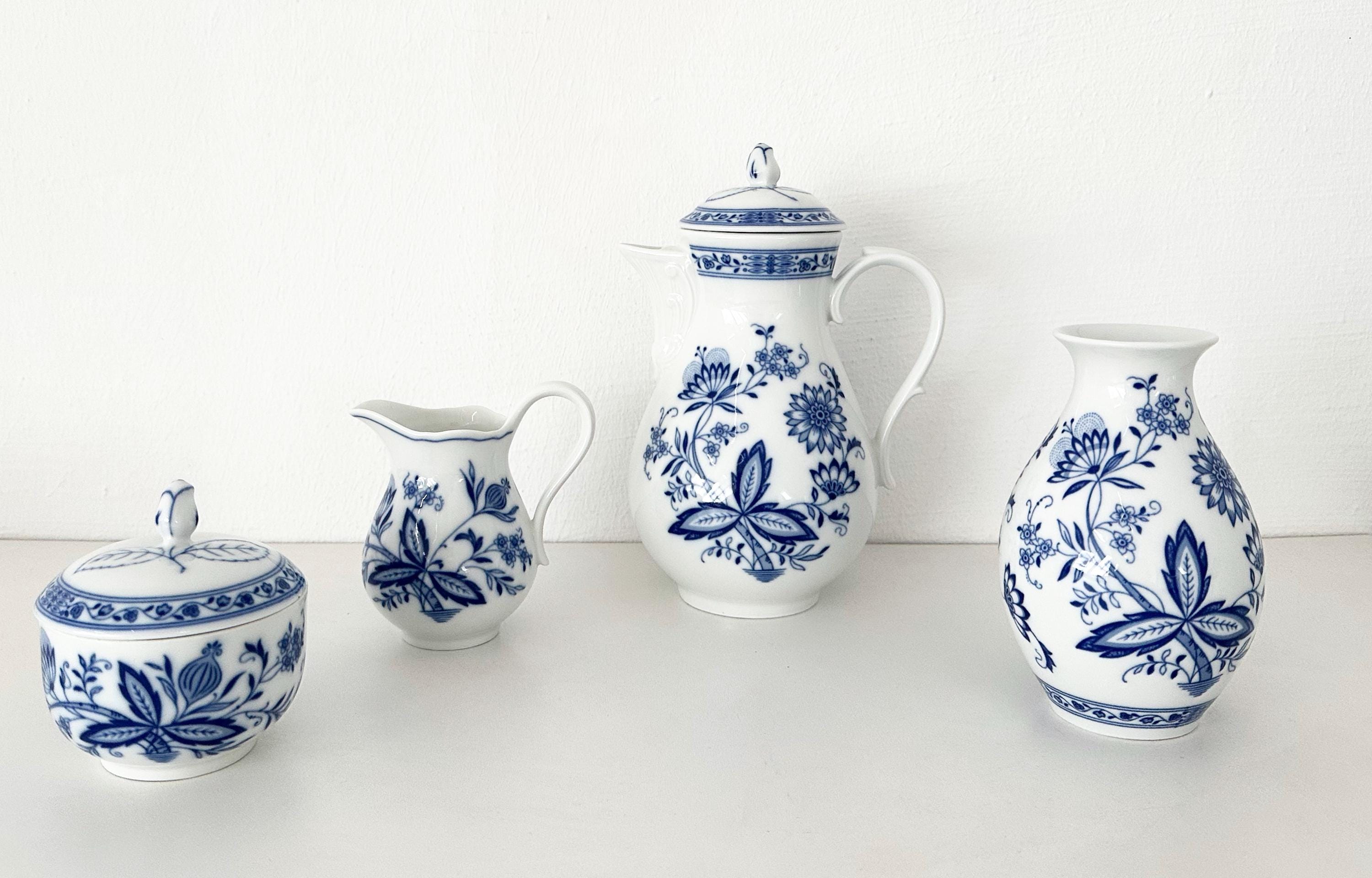 Tirschenreuth Vintage Konvolut 4- teilig Kaffeekanne + Zuckerdose + Milchkännchen + Vase Zwiebelmuster