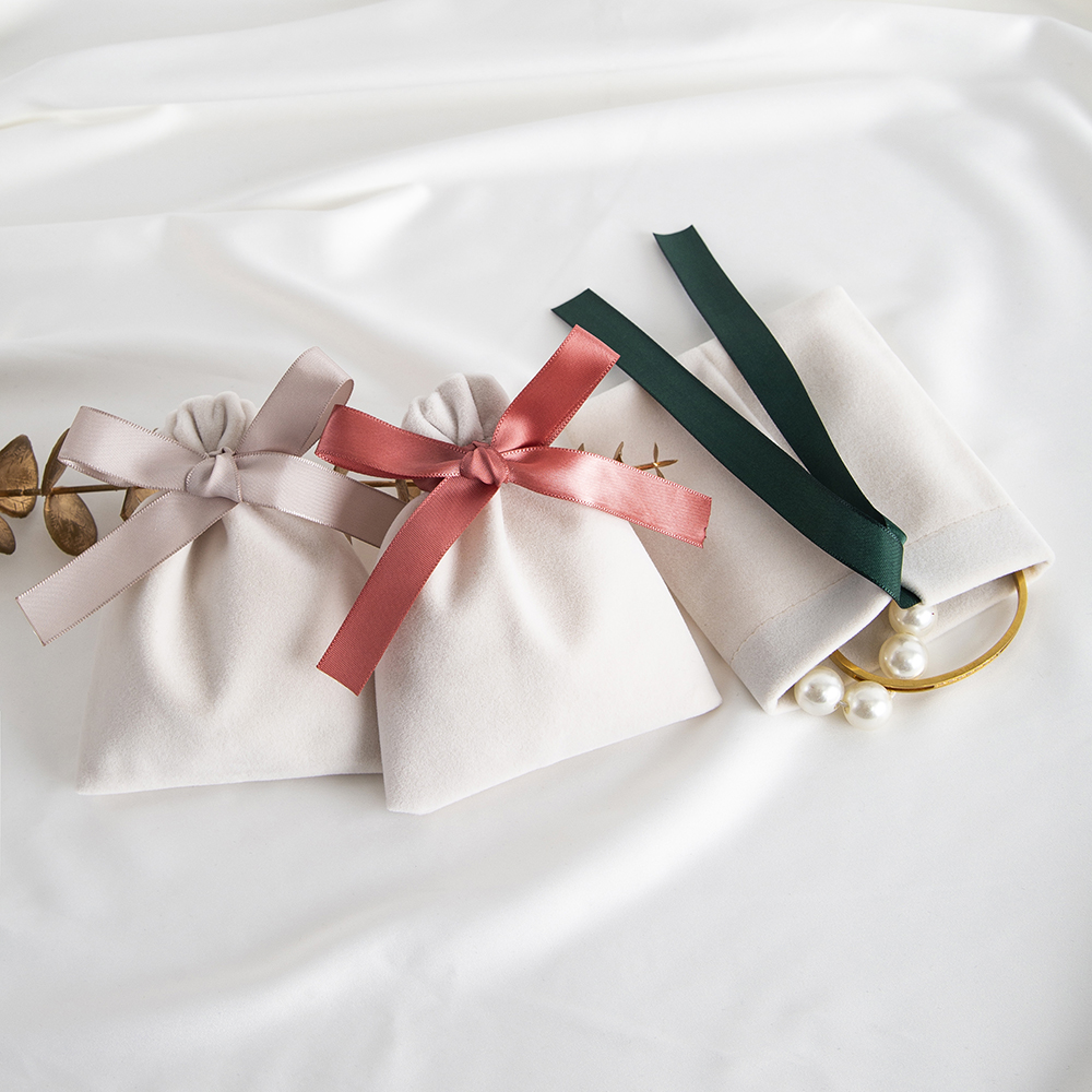 Beige Velvet Bag Jewelry Pouch, Suede Wedding Favors, Gift Packaging For Earrings, Bracelets, Candy royal Blue Silk 15x20cm