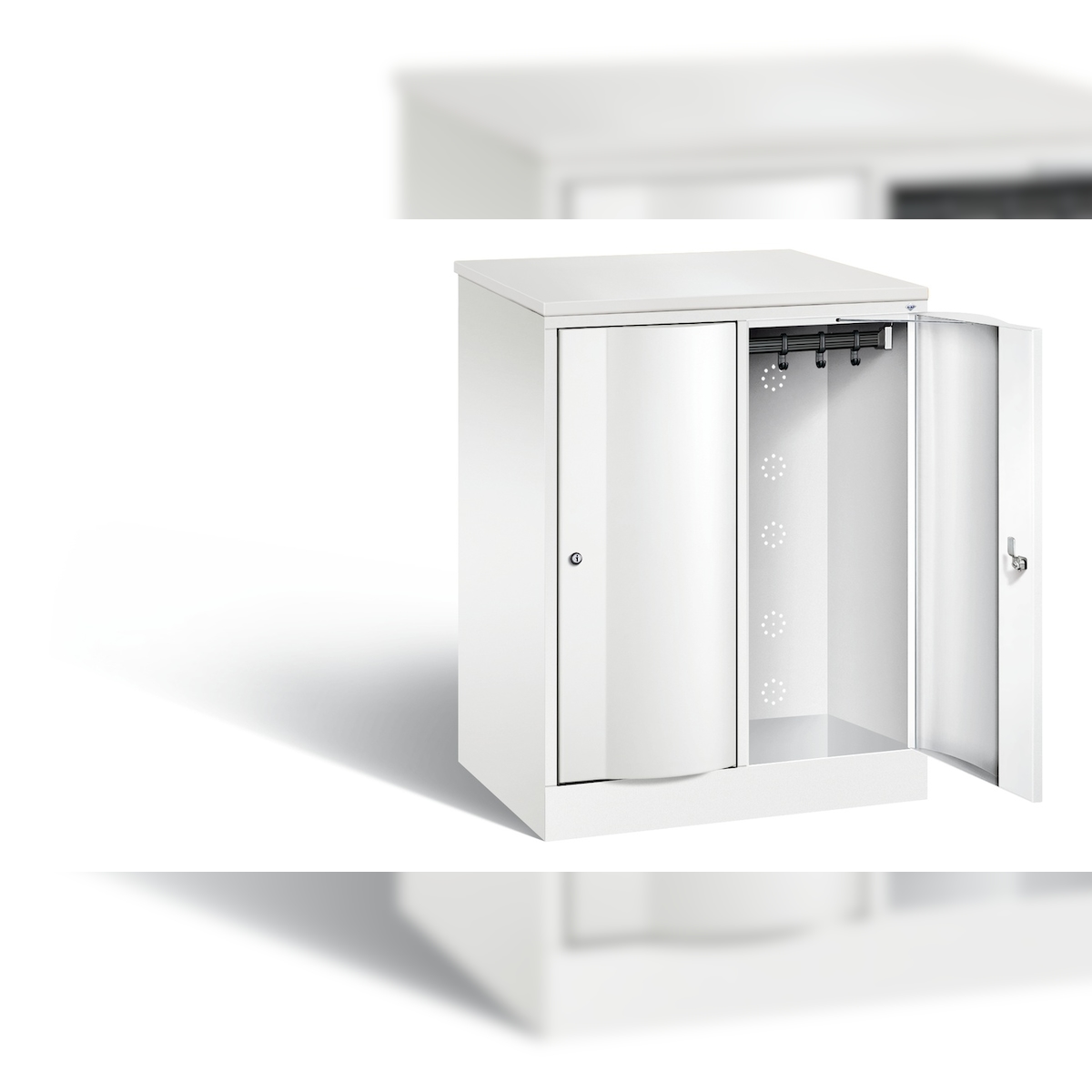 C+P Garderobenschrank Resisto, H1077xB772xT540mm Image