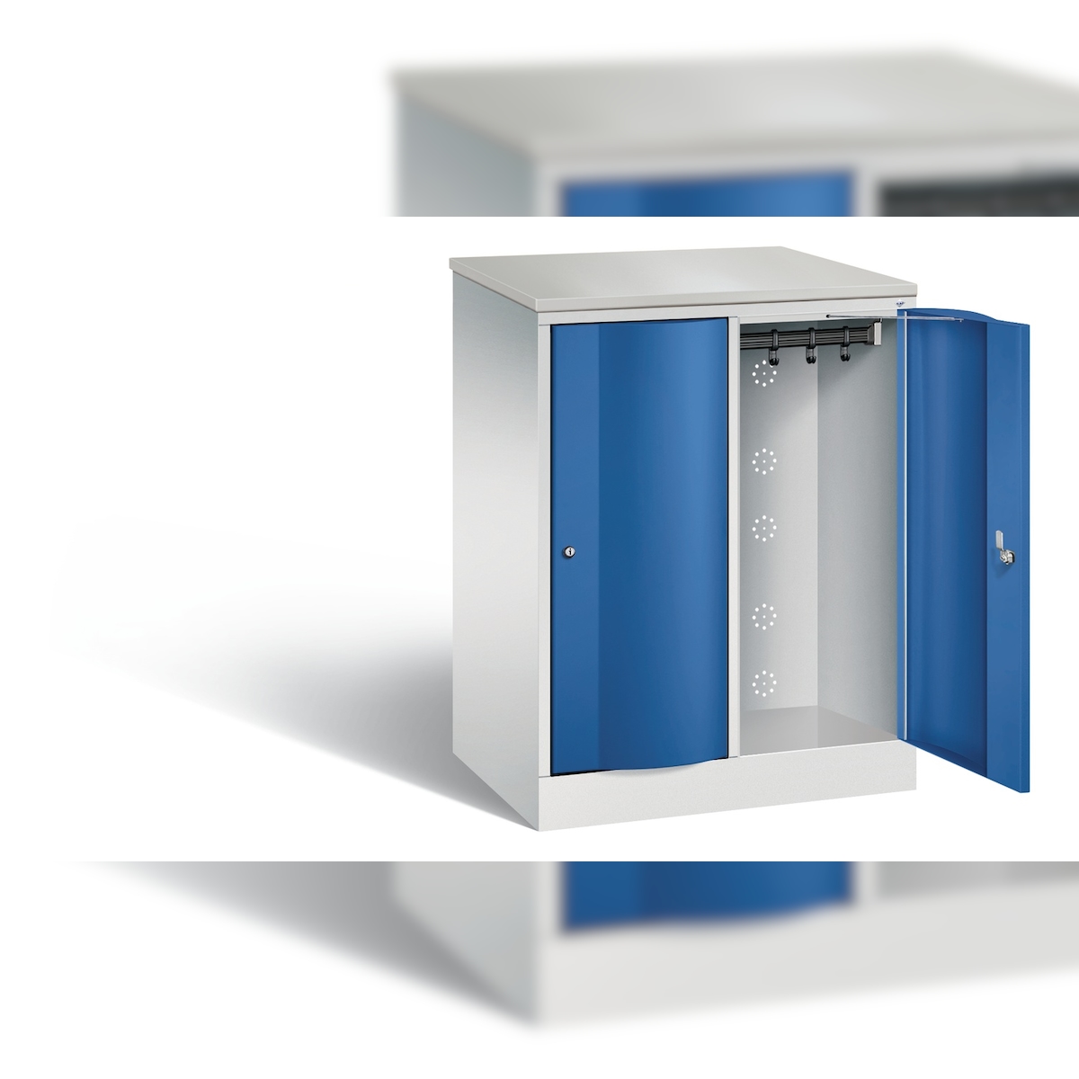 C+P Garderobenschrank Resisto, H1077xB772xT540mm Image