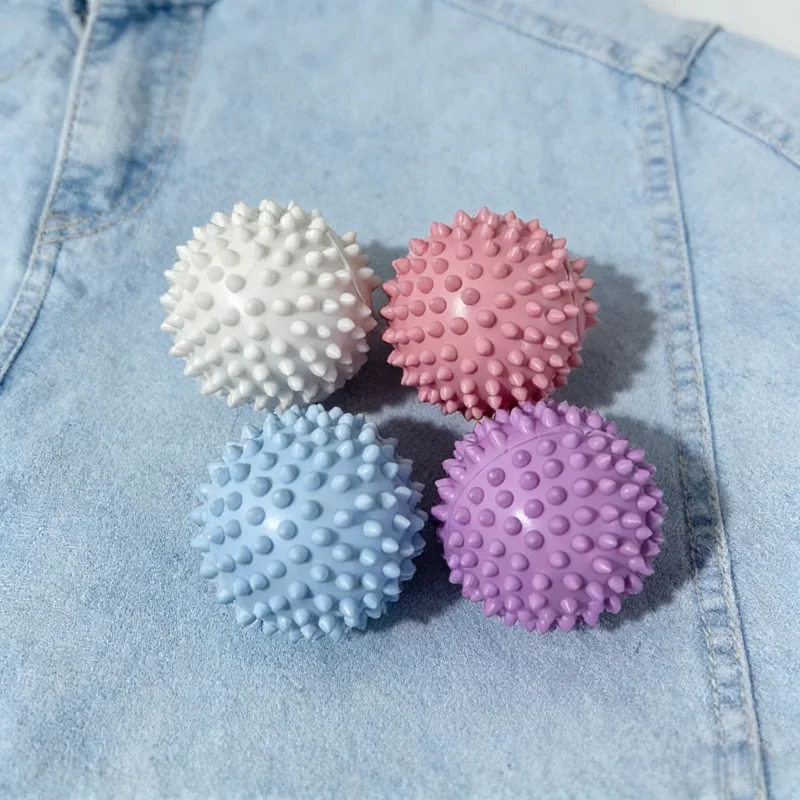 Wiederverwendbare 4er-Pack Wäschebälle Entfernen Haare Verhindern Verheddern Erweichen Kleidung Antistatisch Natürlicher Weichspüler Waschzubehör Image